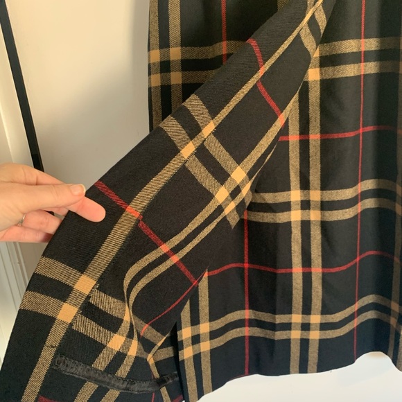 Jones NY NWT women’s black & gold plaid wool long skirt size 14 - Picture 2 of 7